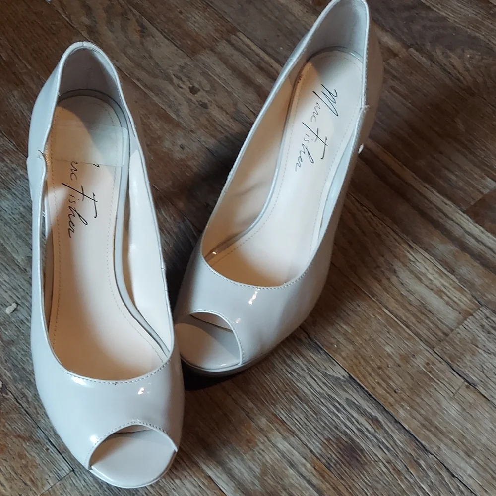 Marc Fisher Tan Peep-Toe Heels - Picture 5 of 8